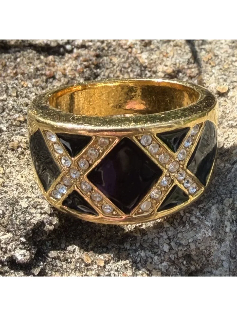 Avon Black Enamel Rhinestone XX Ring Size 8 Kisses Gold Tone Y2K Retro 2002